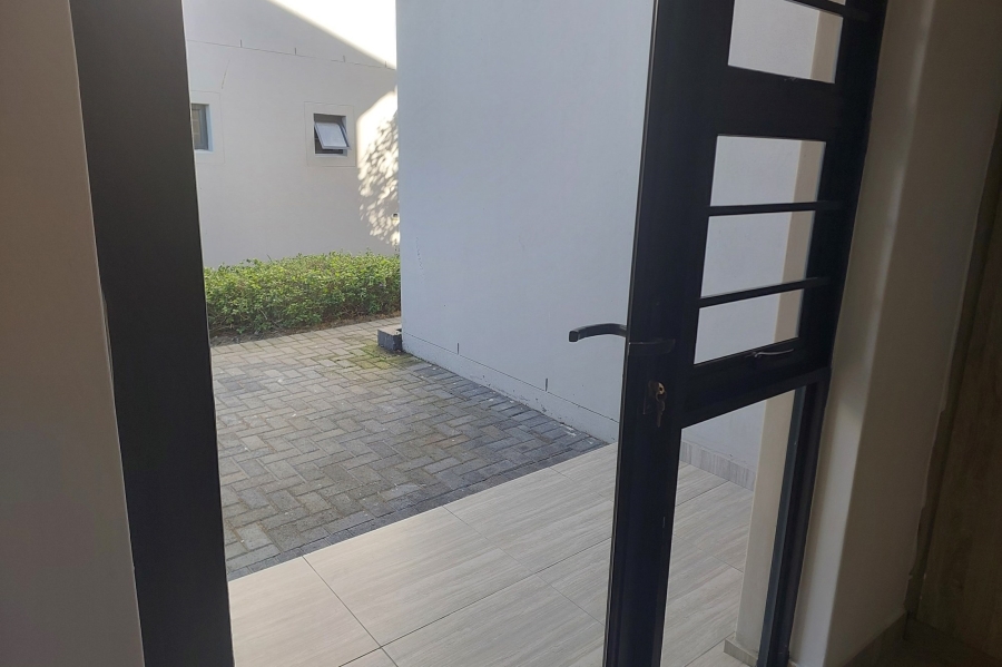 2 Bedroom Property for Sale in Parklands North Western Cape